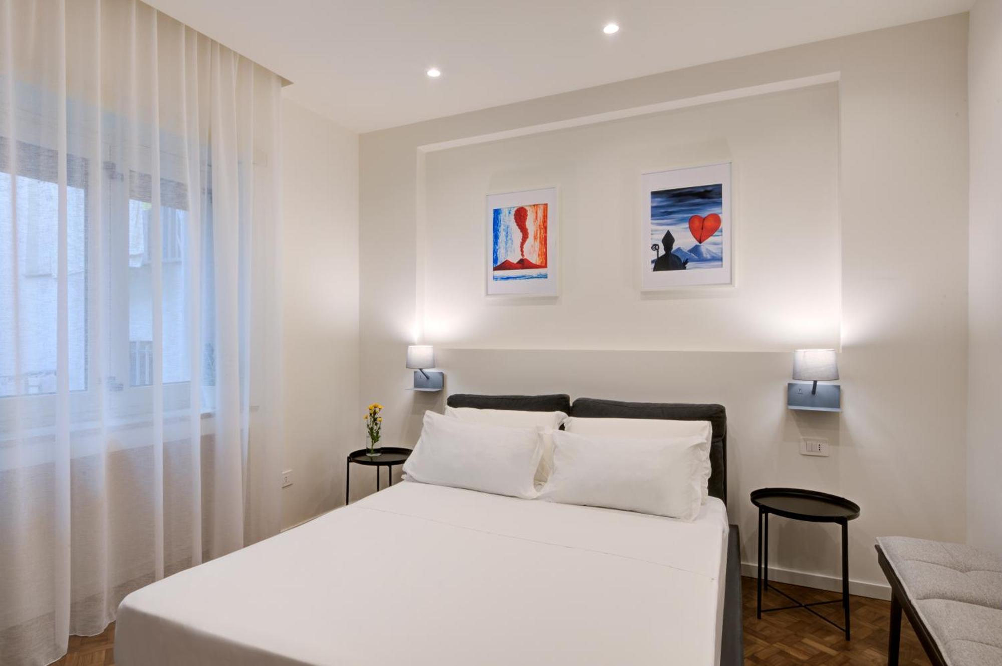 Well Suites - Piazza Dei Martiri Napels Buitenkant foto